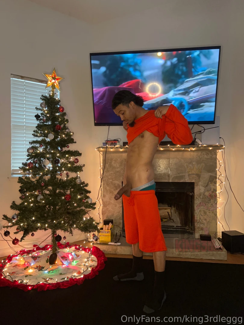 Help fill my christmas tree w gifts for a gift of your own in your 