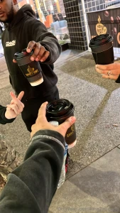 Y all want a live stream tonight