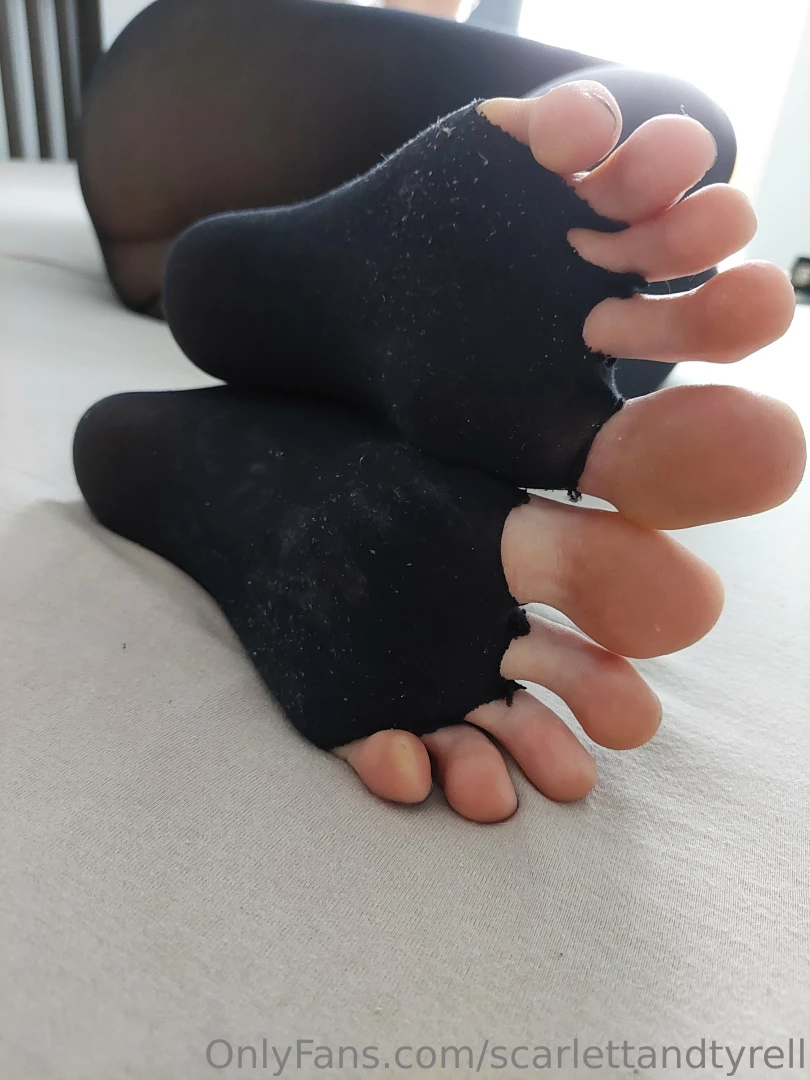 Lovely toes in nylon lt 3 