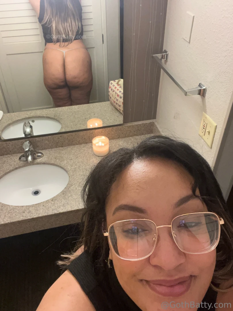 He asked for pics of my mom body so i said part 4 