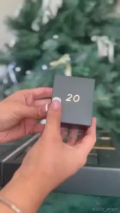 Naughty amp nice advent calendar day 20 reveal rose petals really