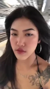 Let s go to the chat room