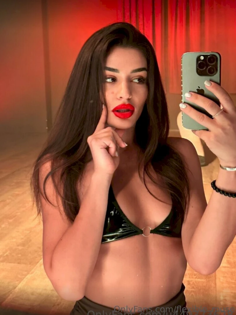 Flexible_muse flexible_muse wants to cum with you and show you her part 1634 