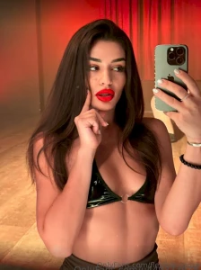 Flexible_muse flexible_muse wants to cum with you and show you her part 1634