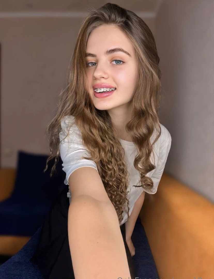 Stop scrolling eva19y o she s only 19yo and she already wants to see part 5 