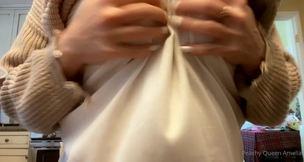 Titty tuesday and i m giving you as many sneaky flashes as i can car 