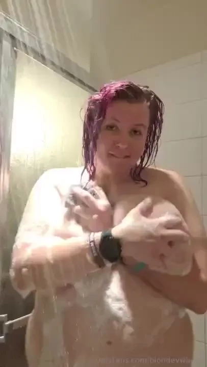 Sorry for being mia here s a longer shower clip i hope you enjoy 