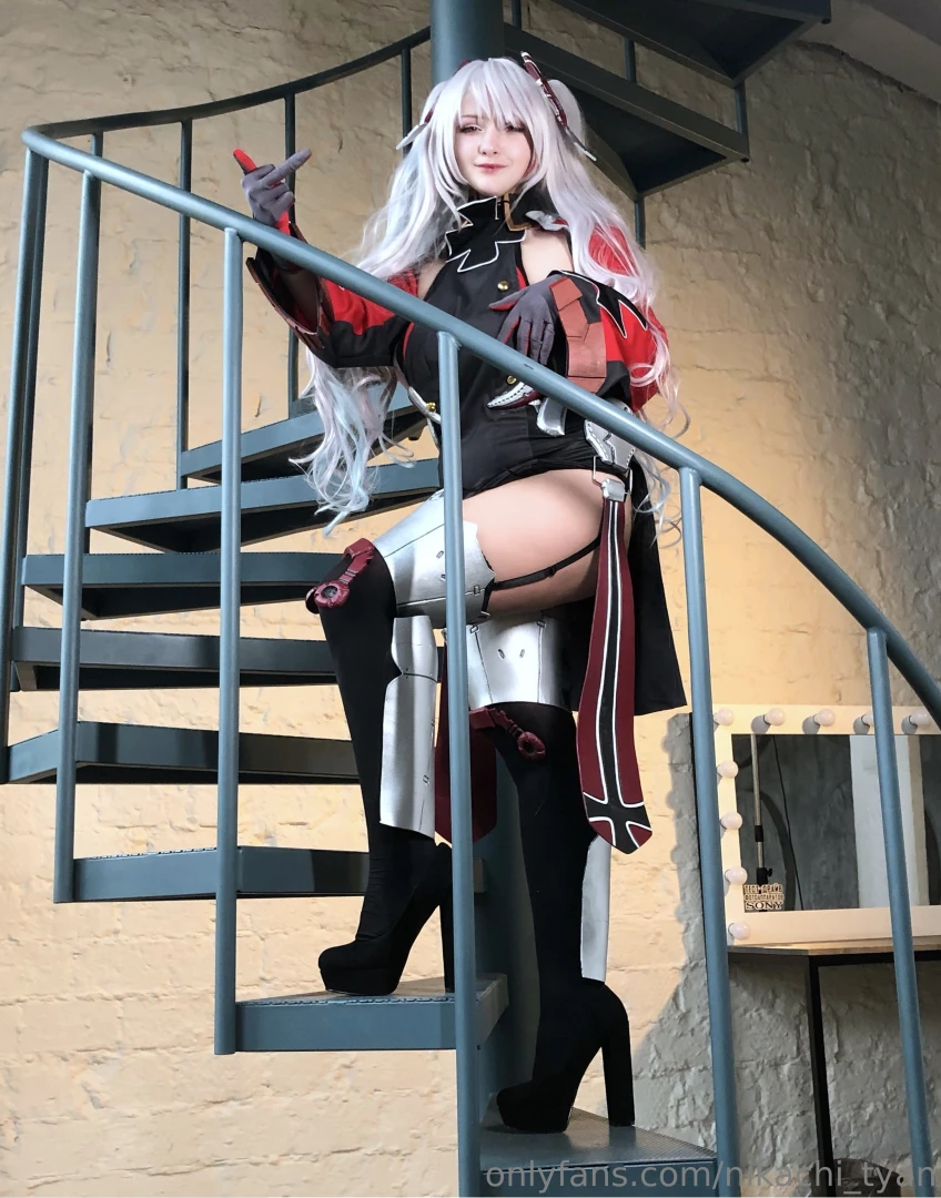 Do you like nika with white hair 