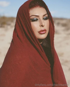 Desert heat - kissed by the sun