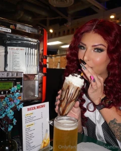 Mondays suck unless i m the one doing the sucking