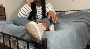 Happy halloween i just got back from 3 hours of trick or treating and