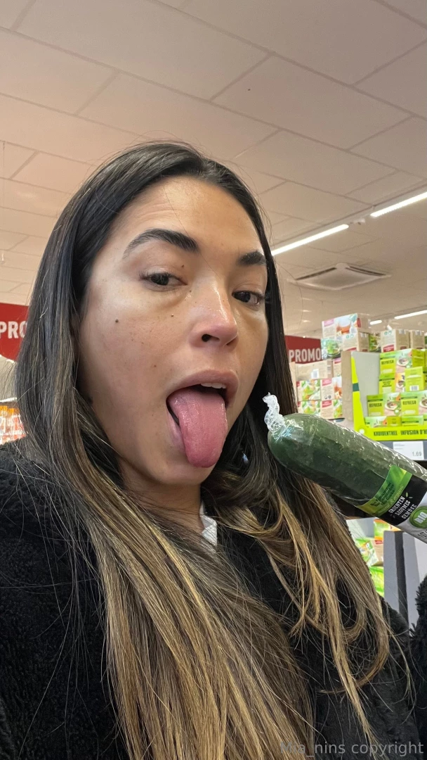 Hi any custom requests veggie 