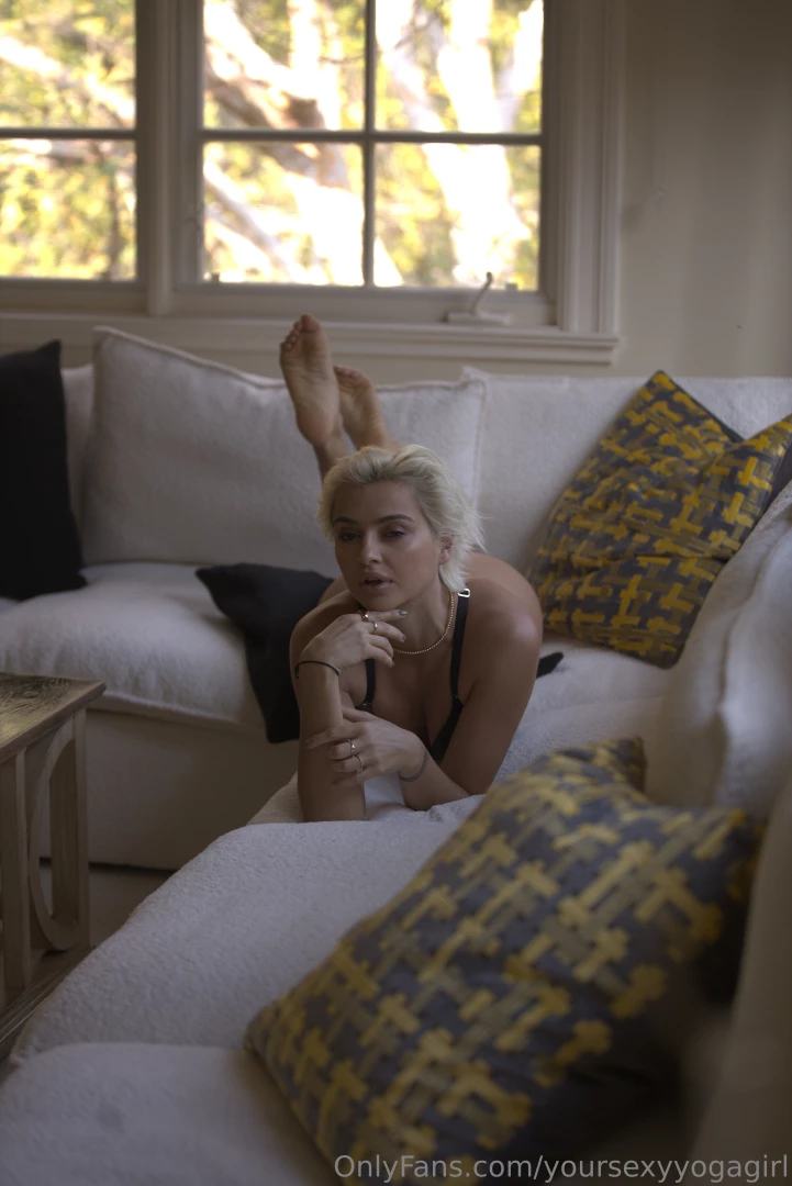 I don t care which hole you ll go first 