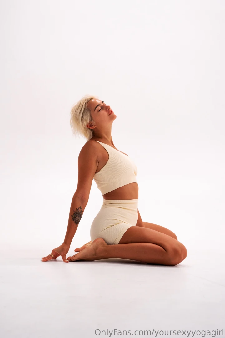 Wanna do yoga with me part 1 