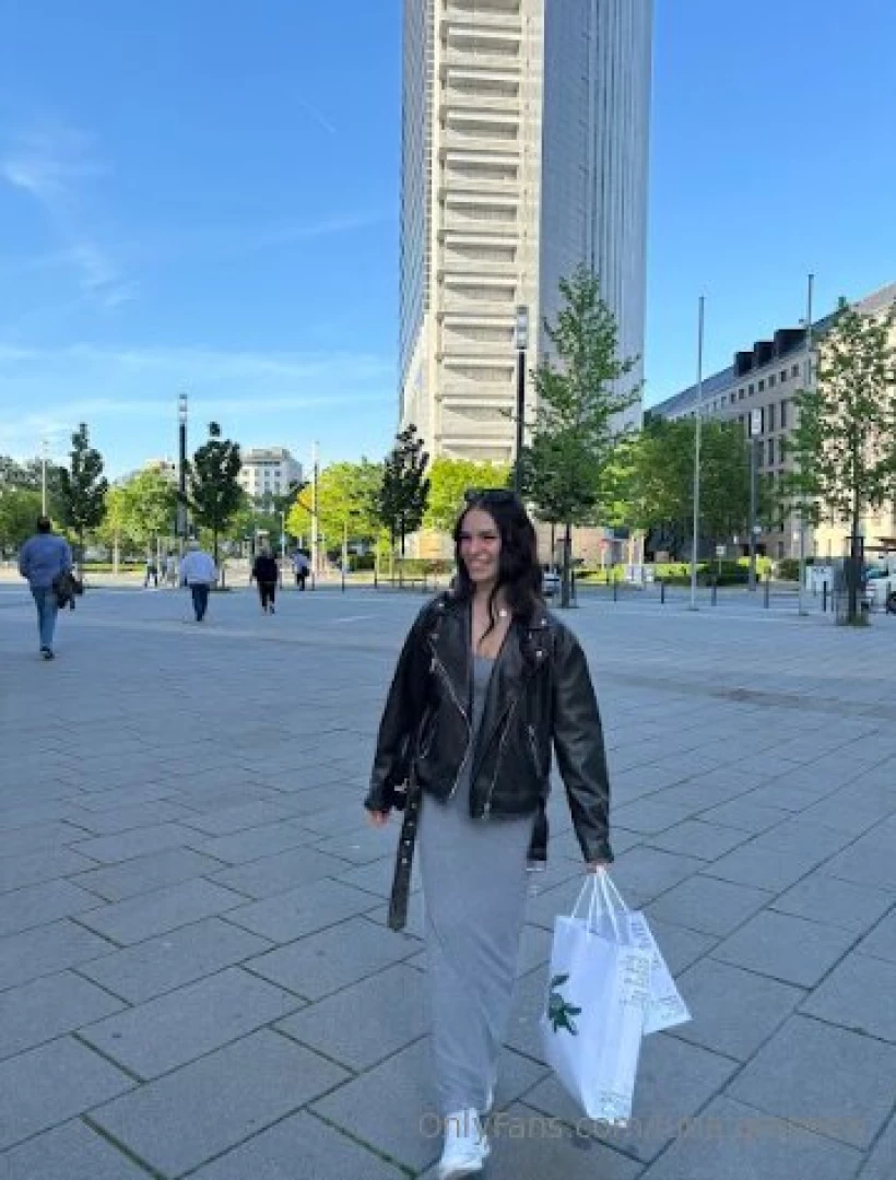 Guess what makes my day a lot better 