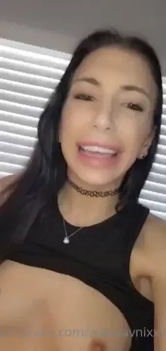 Help me pls need 60 to fix my manicure or 100ish if you want me to get 