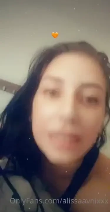 Goodnight send me a tip to wake up to tip 35 if you want a nude cock 