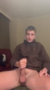 Dm me if you want me to moan your name and give you a personalised cum