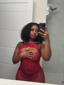 Do i look sexy in red daddy