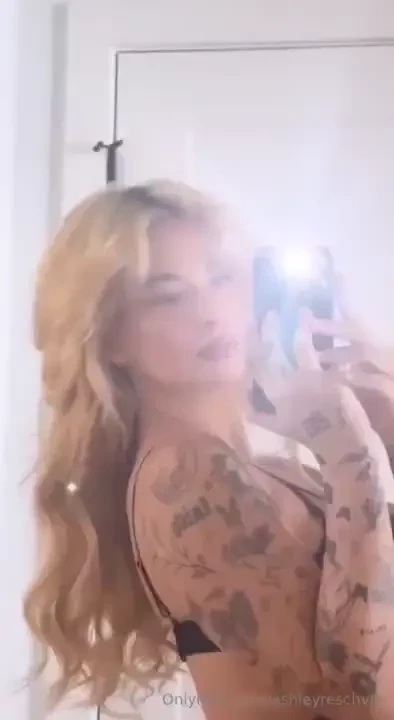 Tell me i look cute pls 