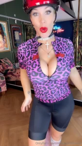 I m doing a half iron man in memory of sophie anderson please sponsor