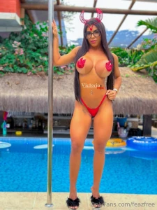 Victoria hot oii sou victoria tenho 23 anos sou novinha e safadinha part 3