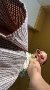 I see you trying to look up my skirt