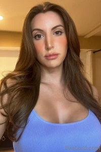 Would you get on your knees for mommy