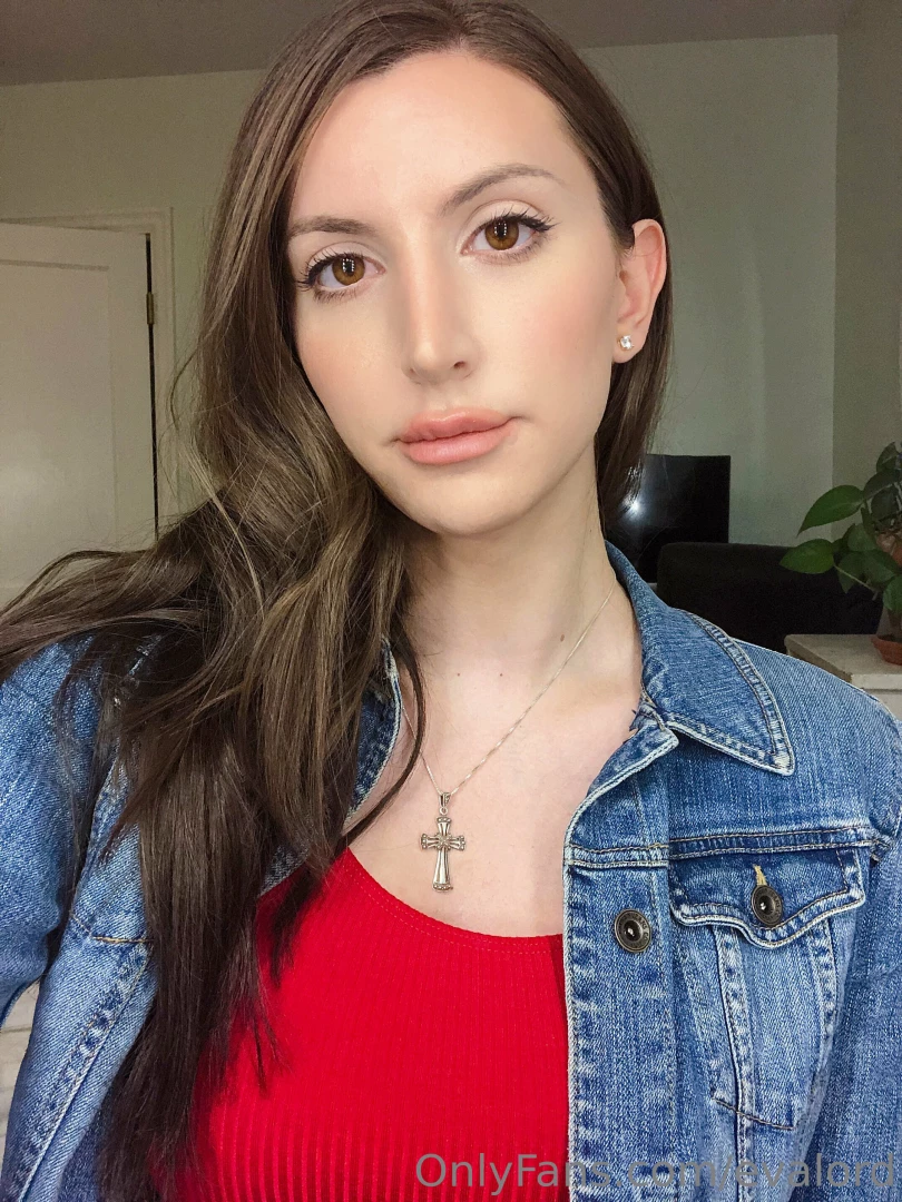 Would you ever have a trans girlfriend like if i could be your first 