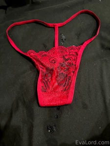 Officially selling my used panties message me to purchase a pair part 1