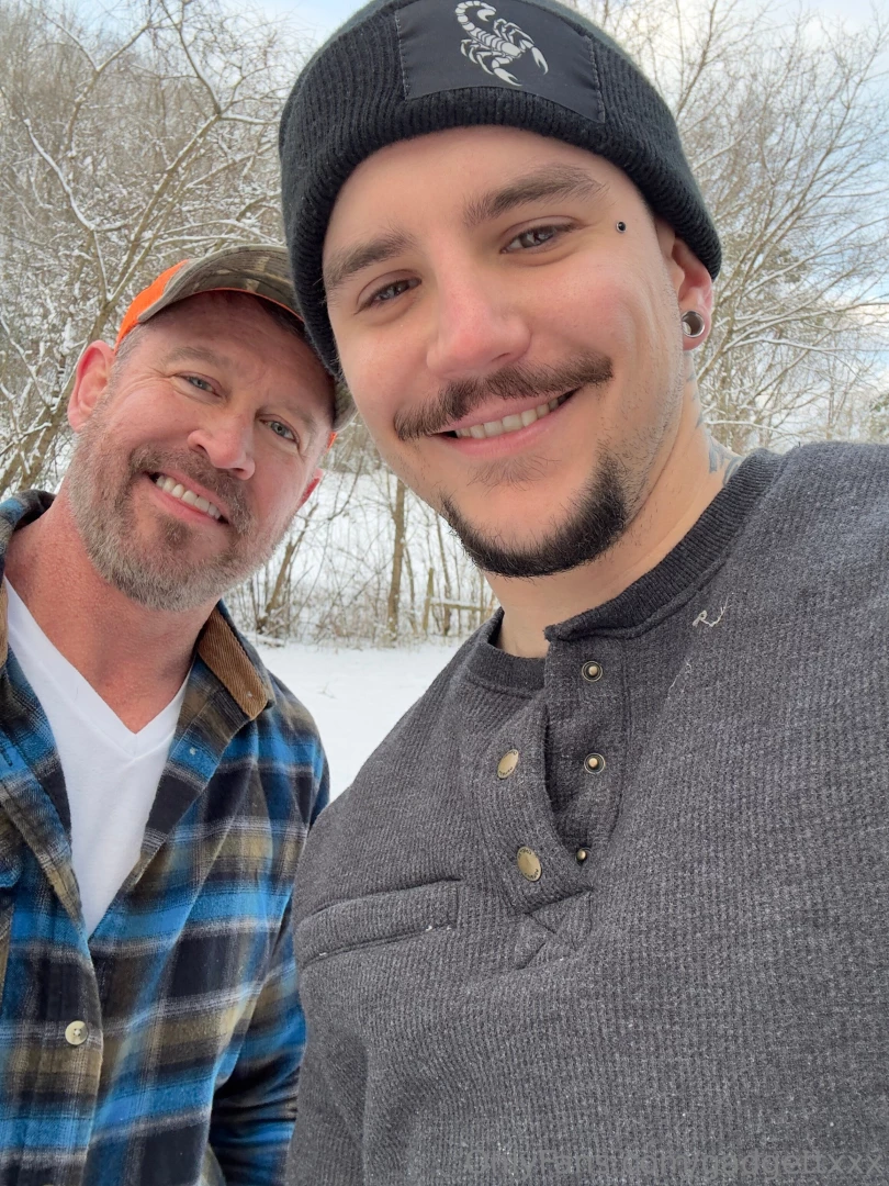 Love hanging out with my sexy dad bj_hammer 