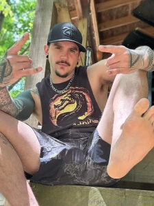 You d look a lot better under my foot and with your face in my nutsack