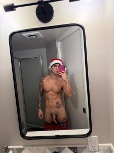 Since it s not new years yet it s still christmas in my eyes