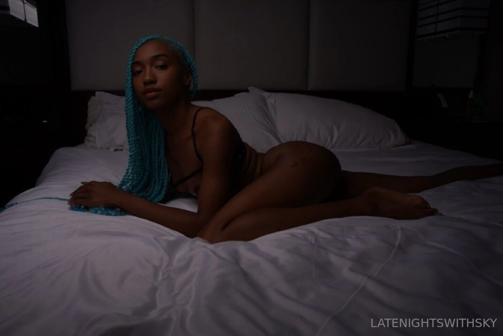 I am removing non-buyers non-tippers from my page today my vip page 