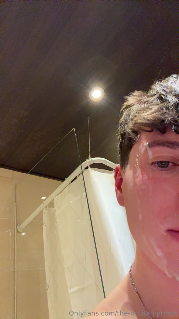 Il tait fier d avoir mon cum sur a gueule de salope 