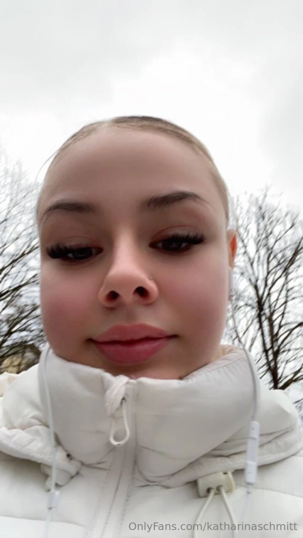 Bin jetzt auf dem weg in ein caffee ich melde mich sp ter bei euch 