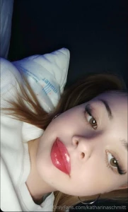 Heyyy meine lieben endlich ist der montag berstanden ich liege grade