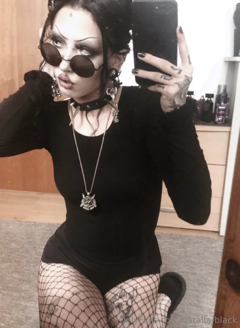 Feelin kinda mean today who wants to feal it 