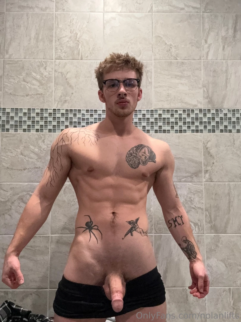18 public gym jerkoff 2 pov price 20 length 2 17 vd pov you re sitting 