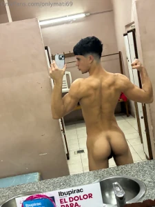 En el ba o del gym part 4