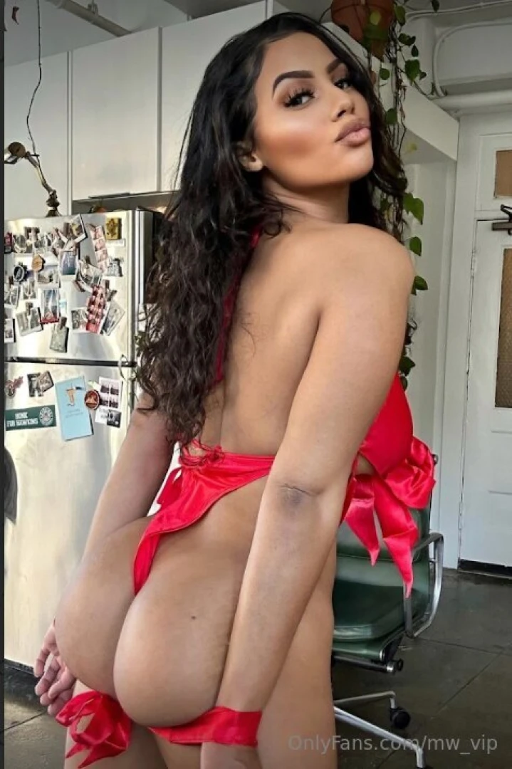 My bestie charlieroses has opened 3 free spots on her vip page join 