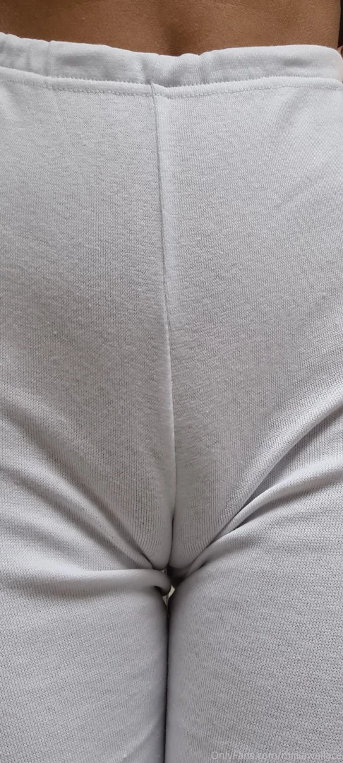 Someone here at of asked me for white leggings but i ended up part 1 