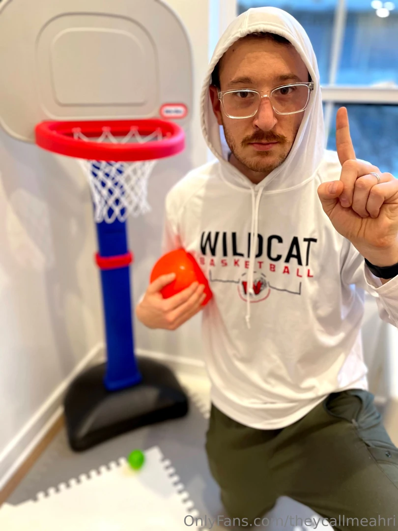 If hoops were this size i would have gone pro 