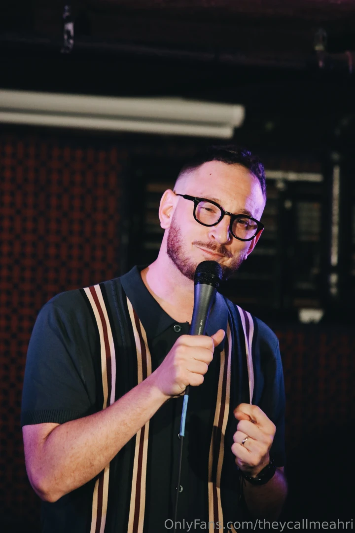 Daddy looks cute and mommy hates daddy 