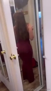 Jiggles like jello part 1