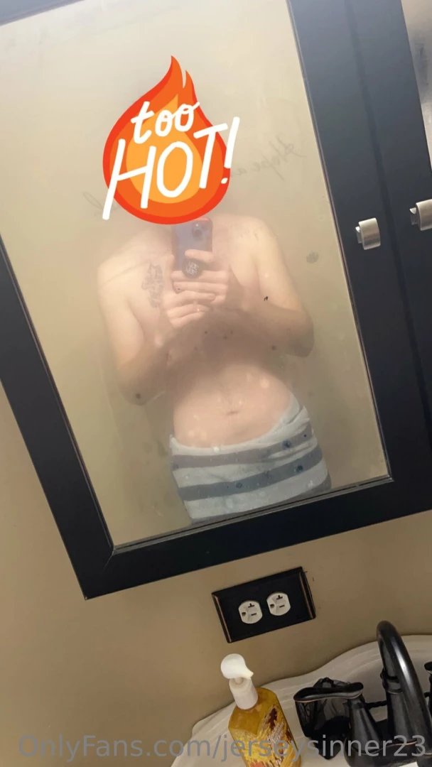 I hope everyone has a great night who wants me to drop the towel 