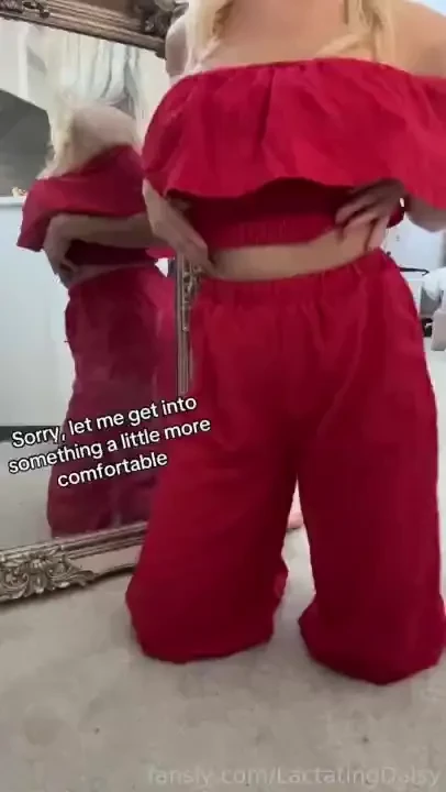 Letting them milkers hang out milk milf mombod bigtits veins engorged 