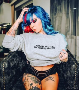 Horny rn send me a dick pic need something to fuck myself too please