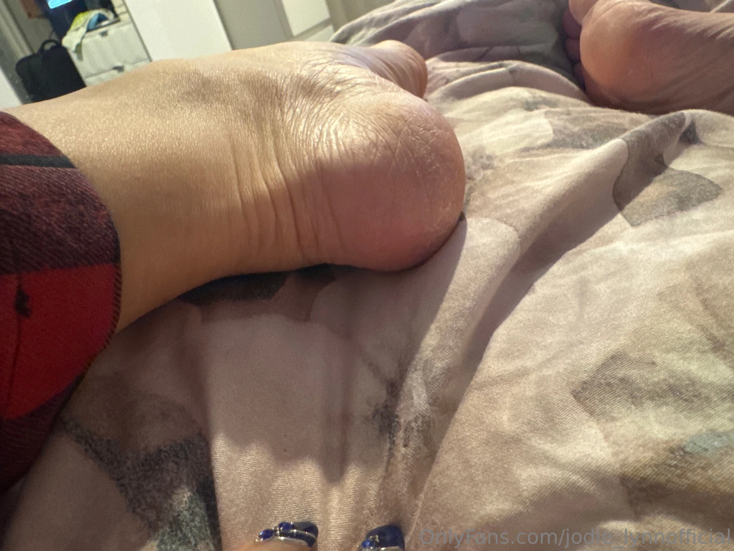 I need a pamper on these feet part 1 