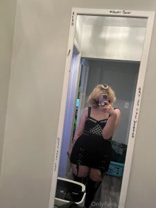 I think my skirt might be a little short my boyfriend doesn t mind tho part 2